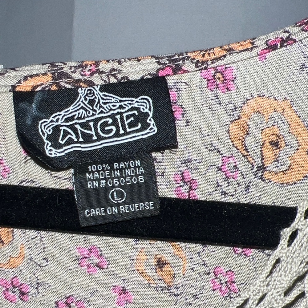 Angie Bohemian Floral Crochet Blouse - Pink and Cream - Picture 2 of 16